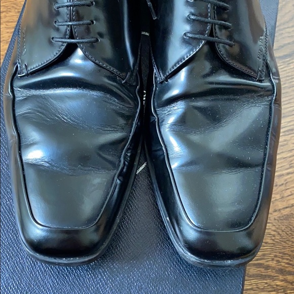 Men’s authentic Prada lace up - Picture 4 of 8